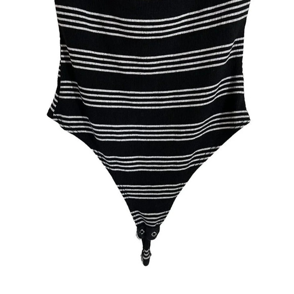Windsor Black and White Striped Bodysuit Size XS Short Sleeve Stretch Knit - Picture 5 of 5